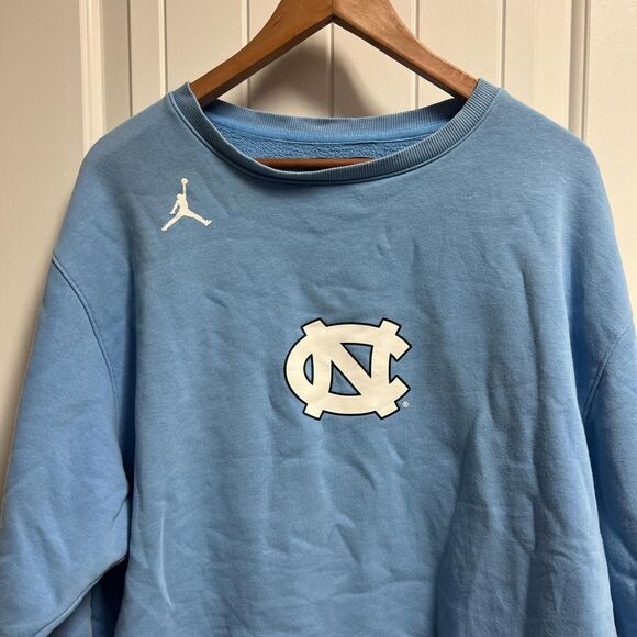 JUMPMAN Carolina Student Athlete Owned UNC TARHEELS Crewneck Sweatshirt Sz XL - Picture 2 of 4